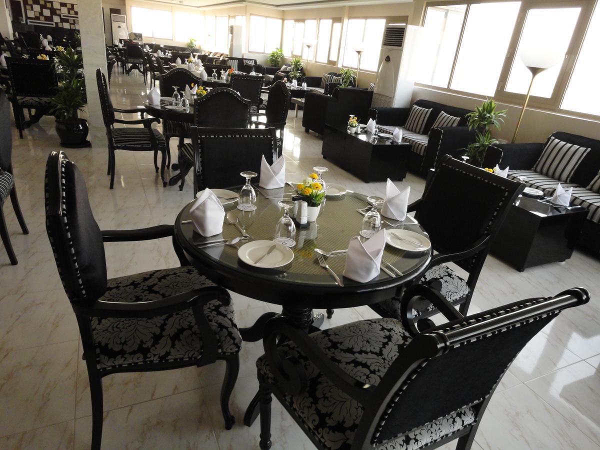 Al Andalus Plaza Hotel Манама Экстерьер фото